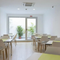 Отель SmartRoom Barcelona