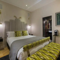 Отель Torre Argentina Relais - Residenze di Charme 3* Стандартный номер с различными типами кроватей фото 4