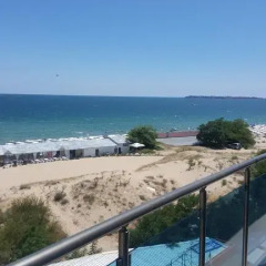 Family Hotel Gallery 3* Улучшенные апартаменты с различными типами кроватей фото 30