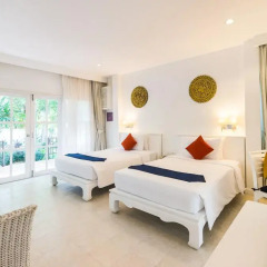 Отель Laksasubha Hua Hin 4* Стандартный номер с различными типами кроватей фото 3