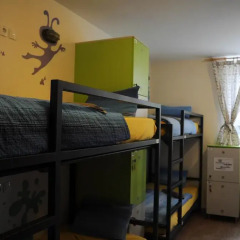 Хостел Varad INN Hostel and Cafe Кровать в общем номере фото 15