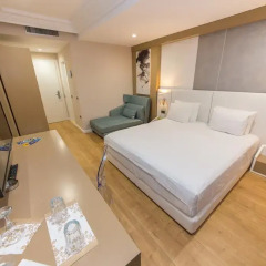 Hotel Brilant Saranda 4* Стандартный номер с двуспальной кроватью фото 6