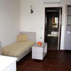 Апартаменты Maria Apartments Парадиси комната для гостей фото 4