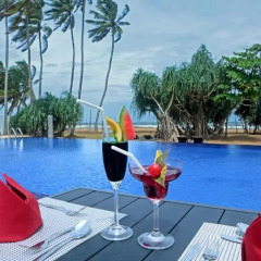 Отель Coco Royal Beach Resort Шри-Ланка, Калутара - отзывы, цены и фото номеров - забронировать отель Coco Royal Beach Resort онлайн бассейн фото 2
