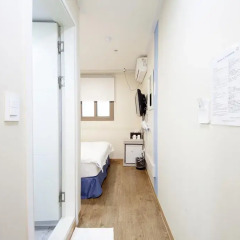 Отель K-guesthouse Sinchon 2 2* Стандартный номер с различными типами кроватей фото 4