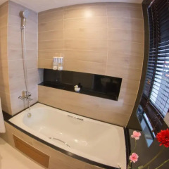 Отель Racha Residence Sri Racha 3* Улучшенные апартаменты с различными типами кроватей фото 8