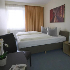 Отель Auto-Parkhotel комната для гостей фото 4