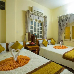 Отель Homestay Thanh Phuong 2 2* Улучшенный номер с различными типами кроватей фото 6