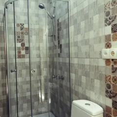 Hotel Sherlock 3* Стандартный семейный номер с двуспальной кроватью фото 9