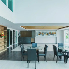 Отель Condo in Kata in Ozone A708 гостиничный бар