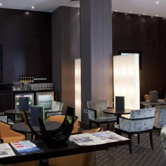 Отель Holiday Inn London Kensington Forum 4* Представительский номер с различными типами кроватей фото 8