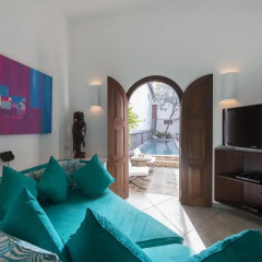 Отель Ambassador's House - an elite haven комната для гостей