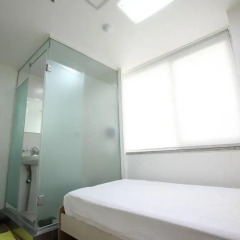 Отель 24 Guesthouse Namsan 2* Стандартный номер с различными типами кроватей фото 14