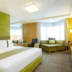 Отель Holiday Inn Bangkok Silom 4* Стандартный номер с различными типами кроватей фото 4