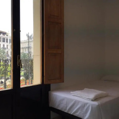 Отель Reina 12 Guest House 3* Стандартный номер с 2 отдельными кроватями фото 3