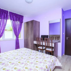 Отель Kaltsunova house Банско комната для гостей фото 3