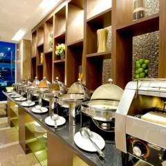Отель Intimate Hotel Pattaya by Tim Boutique Таиланд, Паттайя - 2 отзыва об отеле, цены и фото номеров - забронировать отель Intimate Hotel Pattaya by Tim Boutique онлайн питание фото 3