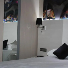 Отель Hostal Bcn Ramblas Стандартный номер с 2 отдельными кроватями фото 5