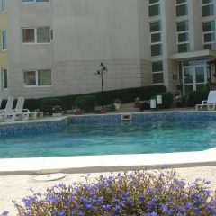 Отель SB Rentals in Sea Regal Солнечный берег бассейн