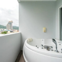 Patong Pearl Hotel 3* Номер Делюкс с двуспальной кроватью