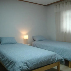 Отель Enough Guesthouse комната для гостей фото 5