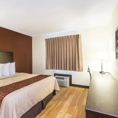 Отель Red Roof Inn Columbus - Ohio State Fairgrounds 2* Номер Делюкс с различными типами кроватей фото 2