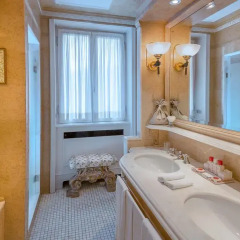 Отель Hassler Roma 5* Номер Делюкс с различными типами кроватей фото 8