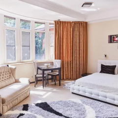 Гостиница Rest-Exclusive Guest House комната для гостей фото 4