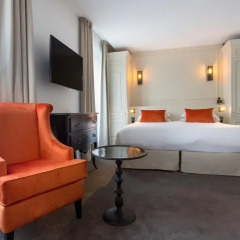 Отель Hôtel La Comtesse 4* Стандартный номер с различными типами кроватей