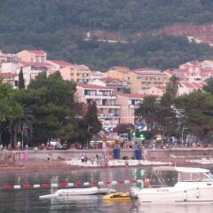 Apartments Pod Lozom in Petrovac, Montenegro from 80$, photos, reviews - zenhotels.com beach photo 2