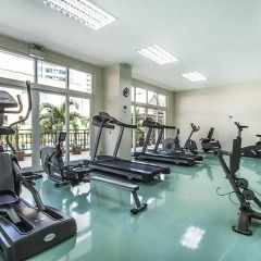 Апартаменты Pratumnak Hill Apartment 1 Bedroom Паттайя фитнесс-зал