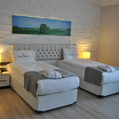 Real House Boutique Hotel Стандартный номер с различными типами кроватей фото 3