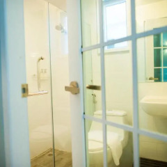 Отель KENCOZY accommodation 2* Улучшенный номер с различными типами кроватей фото 16