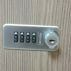 Гостиница Hostel Na Butlerova в Москве отзывы, цены и фото номеров - забронировать гостиницу Hostel Na Butlerova онлайн Москва сейф в номере