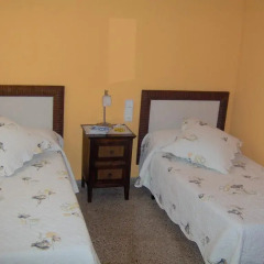 Отель Hostal Restaurante Arasa Стандартный номер с 2 отдельными кроватями фото 3
