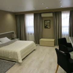 Гостиница Брайтон 4* Улучшенный номер с двуспальной кроватью