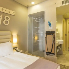 The Peak Hotel 4* Номер Eccentric с различными типами кроватей фото 3