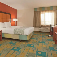 Отель La Quinta Inn & Suites Meridian 2* Стандартный номер с различными типами кроватей