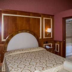 Hotel Livingston 4* Стандартный номер фото 6