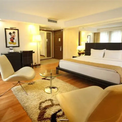 Cartoon Hotel 4* Представительский номер с различными типами кроватей