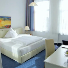 Hotel Alpha 3* Стандартный номер с различными типами кроватей фото 2