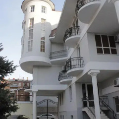 Hotel Mister X
