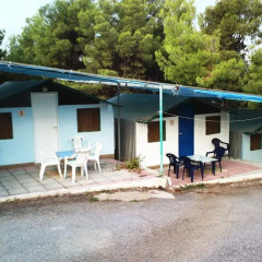 Отель Camping Sithon Бунгало с различными типами кроватей