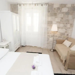 Отель Split Old Town Suites Студия с различными типами кроватей фото 3