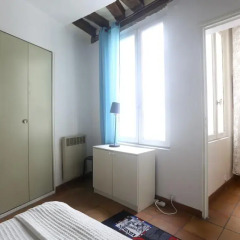 Отель Lovely and Typical 1 bedroom удобства в номере