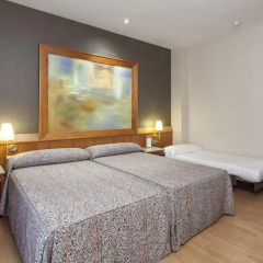Отель Catalonia Excelsior 3* Стандартный номер фото 3
