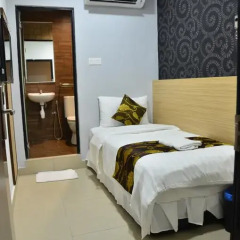 D'Metro Hotel 3* Стандартный номер с различными типами кроватей фото 6