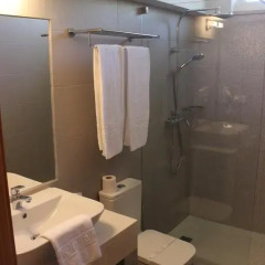 Отель Browns Sports & Leisure Club 4* Улучшенная вилла разные типы кроватей фото 16