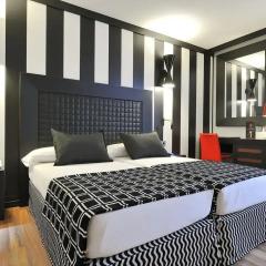 Salles Hotel Aeroport de Girona 4* Стандартный номер с различными типами кроватей фото 3