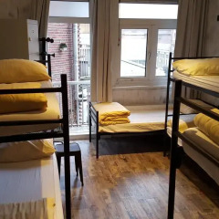Amigo Budget Hostel Кровать в общем номере с двухъярусной кроватью фото 3